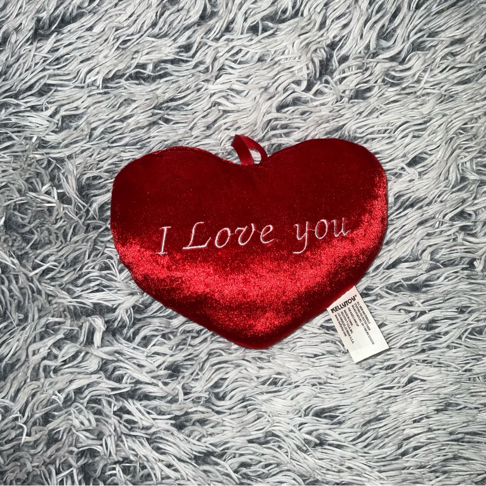“I love you” mini plush pillow